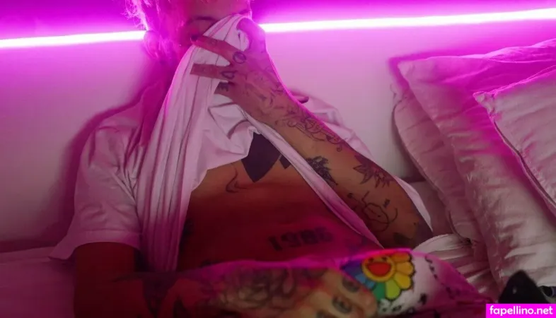 Freelove666 OnlyFans Thumbnail #3l1gQ1P742