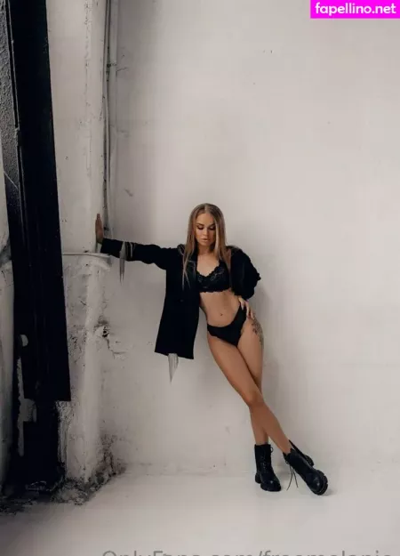 Freemelanie OnlyFans Thumbnail #84XcG7nTRi