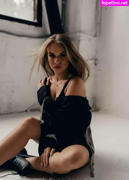 Freemelanie OnlyFans Thumbnail #L7j4uglAkf