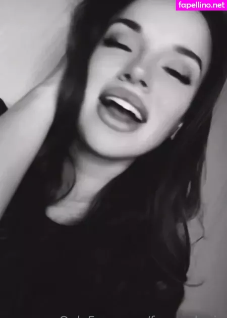 Freemelanie OnlyFans Thumbnail #QFtqFDckFh