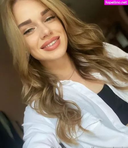 Freemelanie OnlyFans Thumbnail #Ytx1qwFz9E