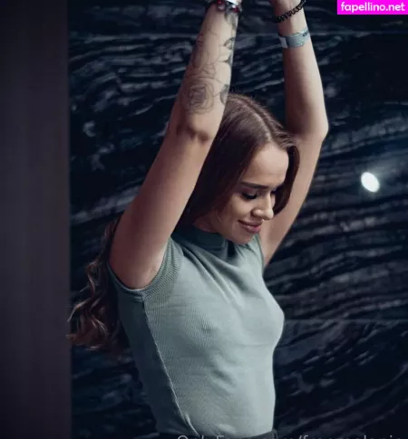 Freemelanie OnlyFans Thumbnail #ogqS6bZr4E