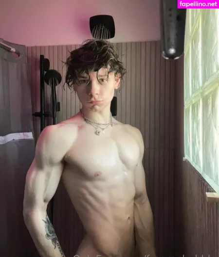 Freemr Bubble OnlyFans Thumbnail #4z6xeaxoF9