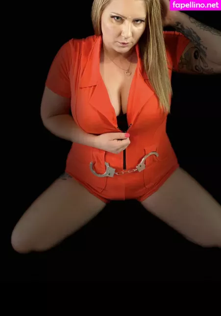 Freepagecatfishwife OnlyFans Thumbnail #NPpBJWTkMt