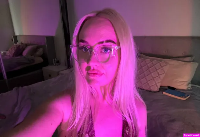 Freephoebeknight OnlyFans Thumbnail #RDdNz1BwcS