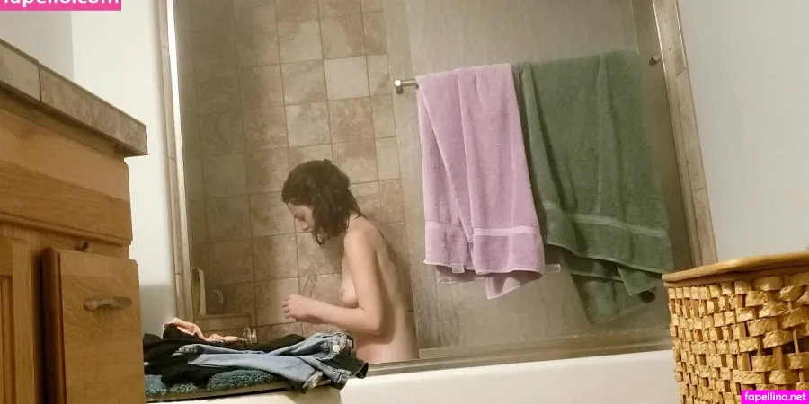 Freerangeamber OnlyFans Thumbnail #AAmXaNr9zq