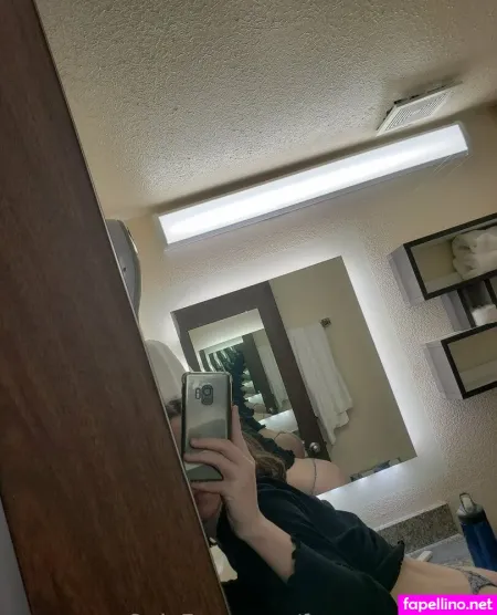 Freerangeamber OnlyFans Thumbnail #cw1Z9QKtQU