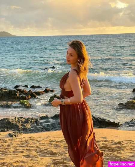 Freeroyalwednesday OnlyFans Thumbnail #P1TUpX9YlJ