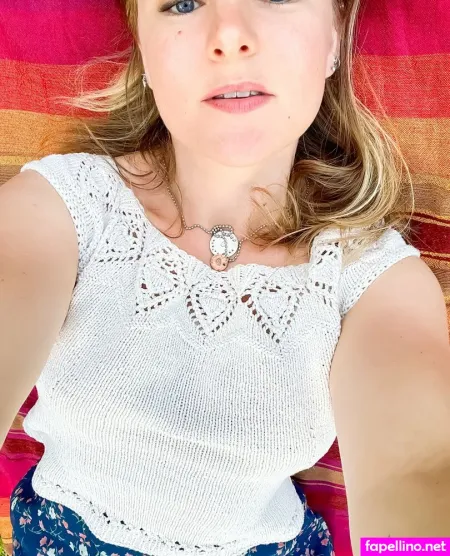 Freeswedishjennifer OnlyFans Thumbnail #PD86m7EjCM