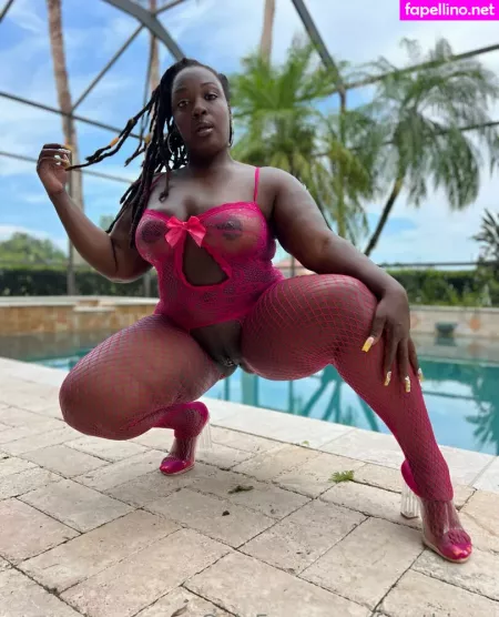 Freethixen OnlyFans Thumbnail #R1IWg4YAiO