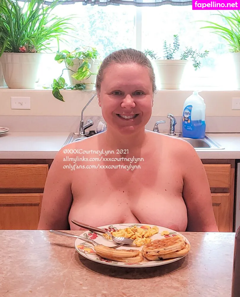 freexxxcourtneylynn, itscourtneyhellen Nude Leaked OnlyFans Photo #TbHhF9oeLc