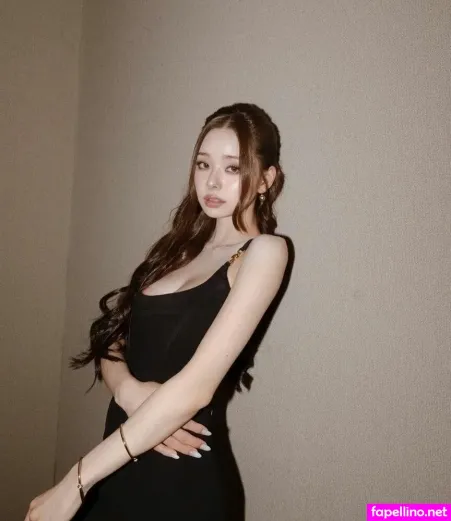 Freezia OnlyFans Thumbnail #cUAoUXOekn