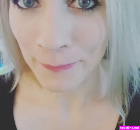 Freiraumreh OnlyFans Thumbnail #7KD8nIvecw