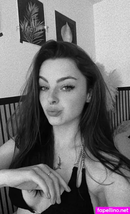 French Hot Girl OnlyFans Thumbnail #8B7eE7eP8g