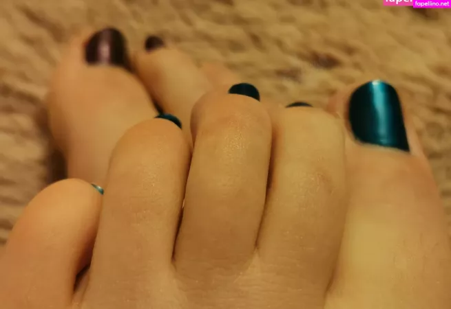 Frenchmoon69 OnlyFans Thumbnail #r9j9XdM8Q8