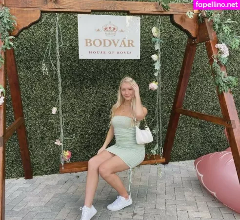 Freshmanblondie18 OnlyFans Thumbnail #tZiomuuHbM