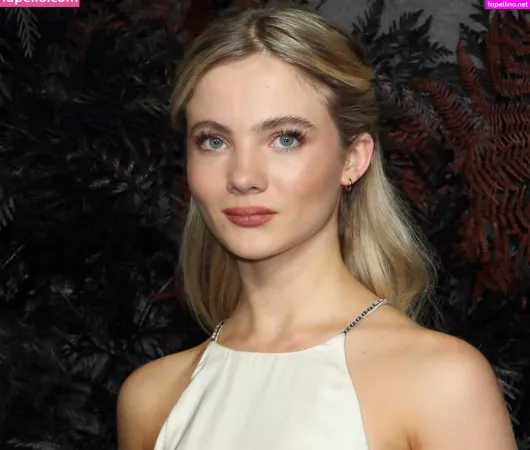 Freya Allan Main Profile Photo