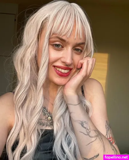 Freyadominatrix OnlyFans Thumbnail #gjh9hazNff