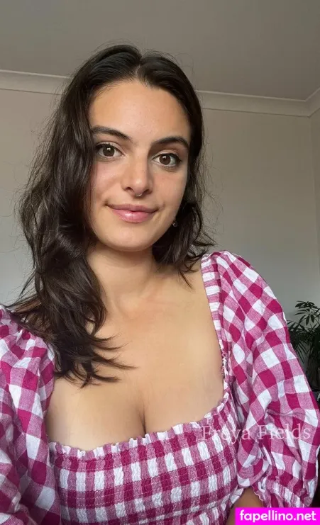 Freyafieldsfree 1 OnlyFans Thumbnail #R9BMEowtXU