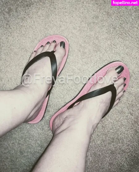 Freyafootlove OnlyFans Thumbnail #RXRbuIWpQX