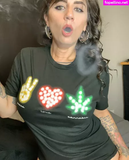 Freyjaluv1 OnlyFans Thumbnail #UoU64Mo9ok