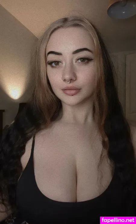 Freyoonaise OnlyFans Thumbnail #39iajsGsiw