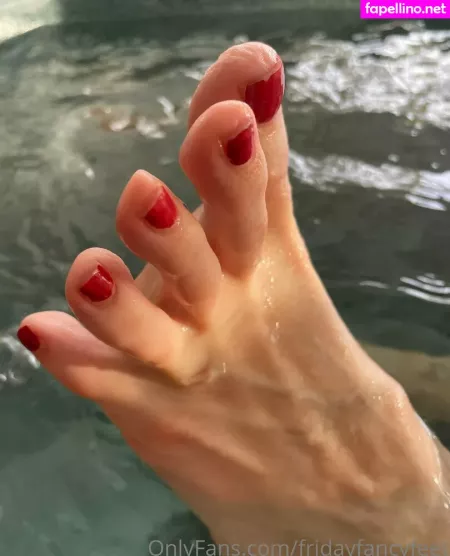 Fridayfancyfeet OnlyFans Thumbnail #sezVy0o802