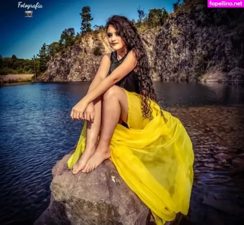 Friend S Pretty Feet OnlyFans Thumbnail #k9k2YC4hNB