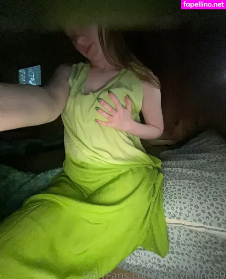 Friskyfeline69 OnlyFans Thumbnail #SHhgNWA3lw