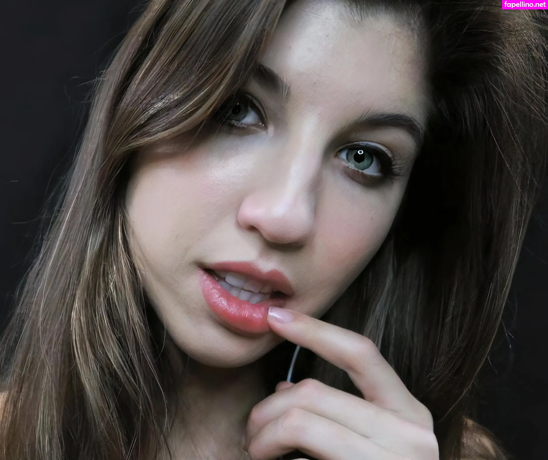 FrivviFox, frivvay Nude Leaked OnlyFans Photo #5TBswnBVkK