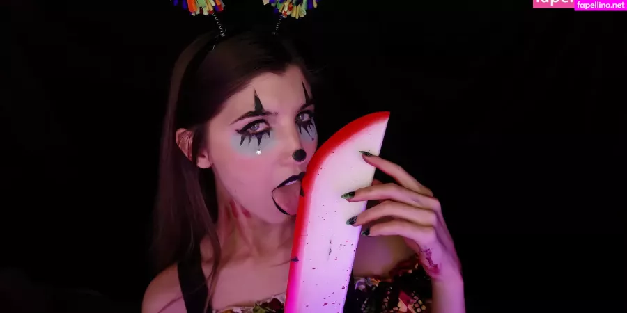 Frivolousfox Asmr OnlyFans Thumbnail #NuHqMy2Yah