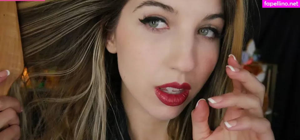 Frivolousfox Asmr OnlyFans Thumbnail #cLYGzxnvgO