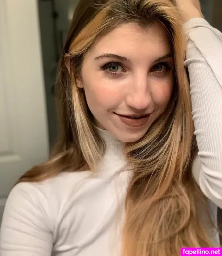 Frivolousfox OnlyFans Thumbnail #r0BqSbnMj8