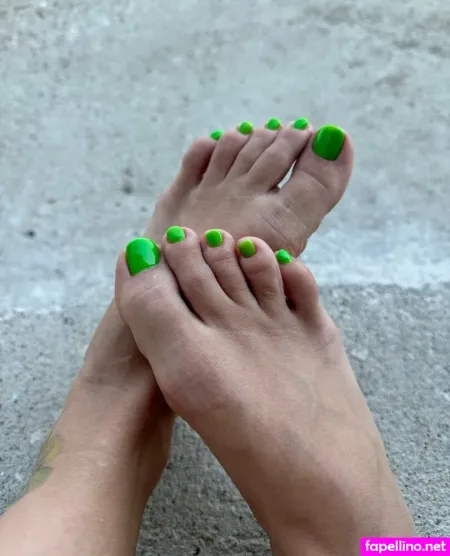 Froggee Feet OnlyFans Thumbnail #EAEJVFVuiv