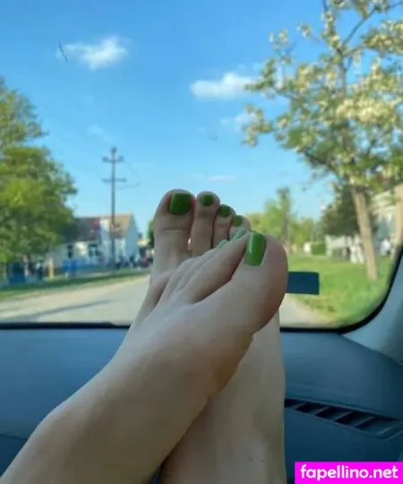 Froggeevip Froggeefeetvip OnlyFans Thumbnail #7iRFuTAK8k
