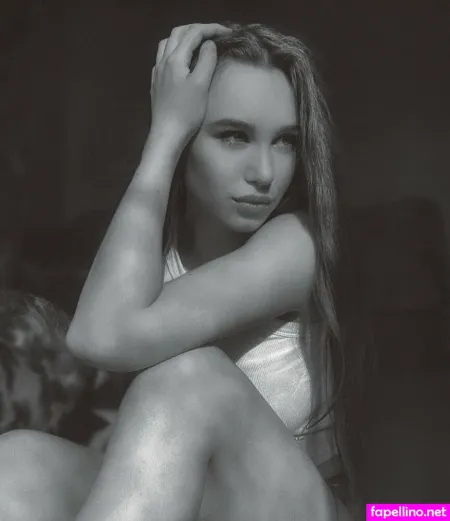 Frollkina OnlyFans Thumbnail #LQc3Er1fAS