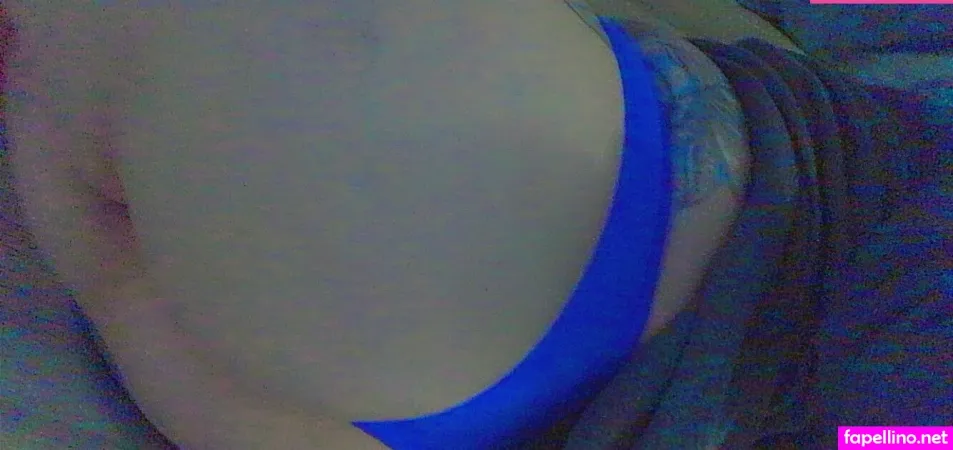 Frostedbirdie OnlyFans Thumbnail #DXEIF3zSnd