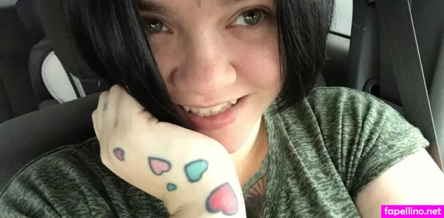 Frostedbirdie OnlyFans Thumbnail #rKJ7j0M6U6