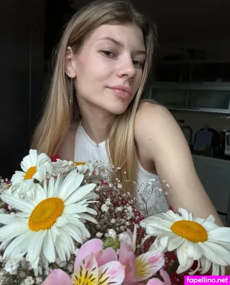 Frozeen Ye OnlyFans Thumbnail #SBgQcz4ALG