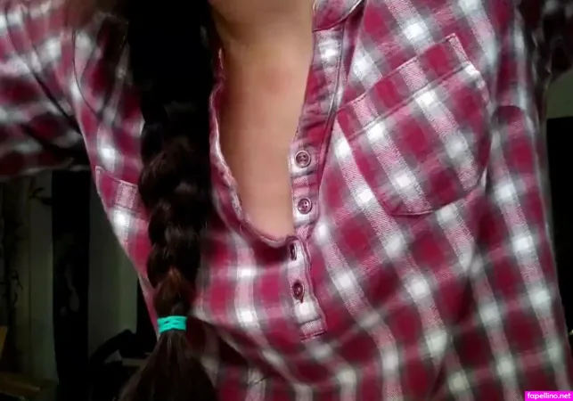 Fruitypatchouli Asmr OnlyFans Thumbnail #CB20VgkFOg
