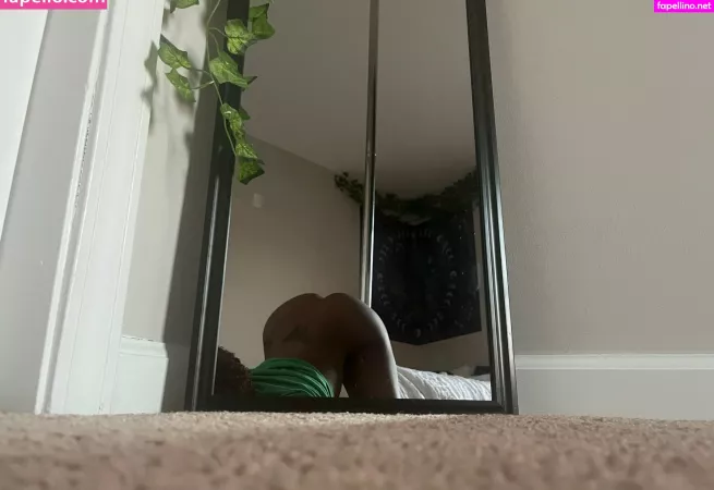 Fruttieloom OnlyFans Thumbnail #KscOKTU1NR