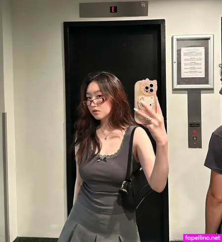 Fufu Flutters Asmr OnlyFans Thumbnail #YjxzgFnKN5