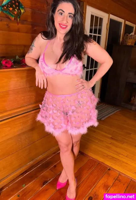 Fullbushhotwife OnlyFans Thumbnail #LxGagDkBvO