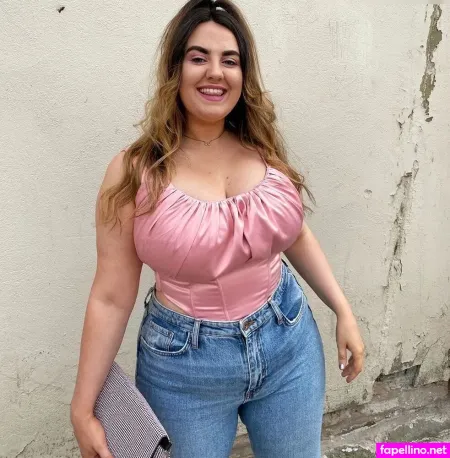 Fullerbustinspo OnlyFans Thumbnail #7hd5LBq0iB