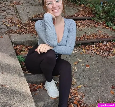 Fullymira OnlyFans Thumbnail #7GajWmUI2E