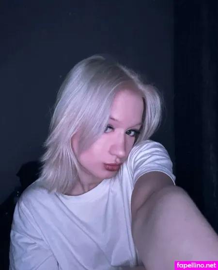 Fumikofarhat Main Profile Photo