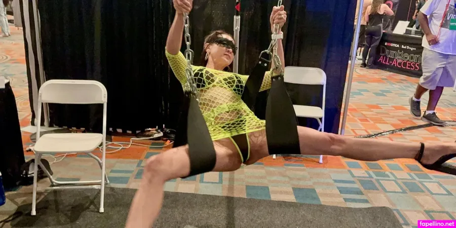 Fun Hotwife OnlyFans Thumbnail #4p55YWrc19