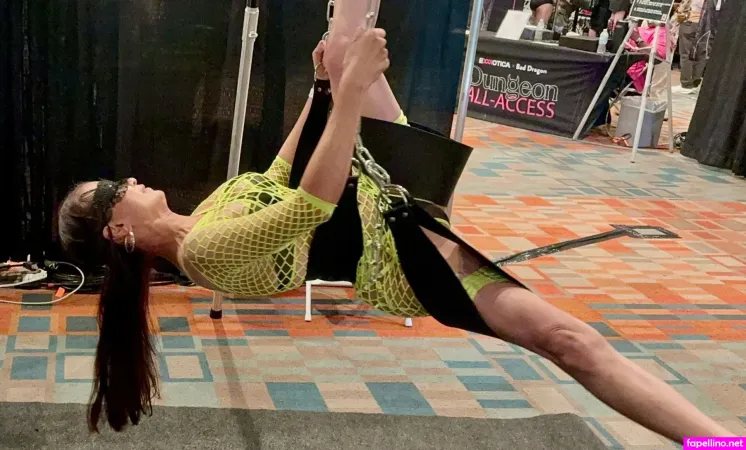 Fun Hotwife OnlyFans Thumbnail #GlQ9NjeeT7