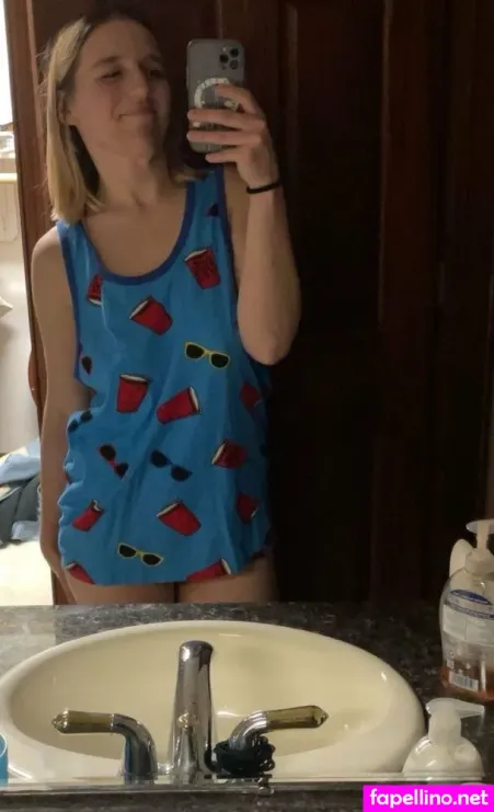 Funfour20 OnlyFans Thumbnail #GImSMxPCC3