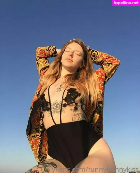 Funnybunnykiss OnlyFans Thumbnail #BhLHelPHn5